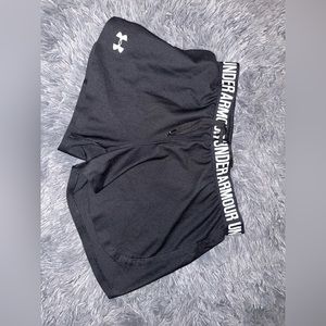 Black Under Armour shorts